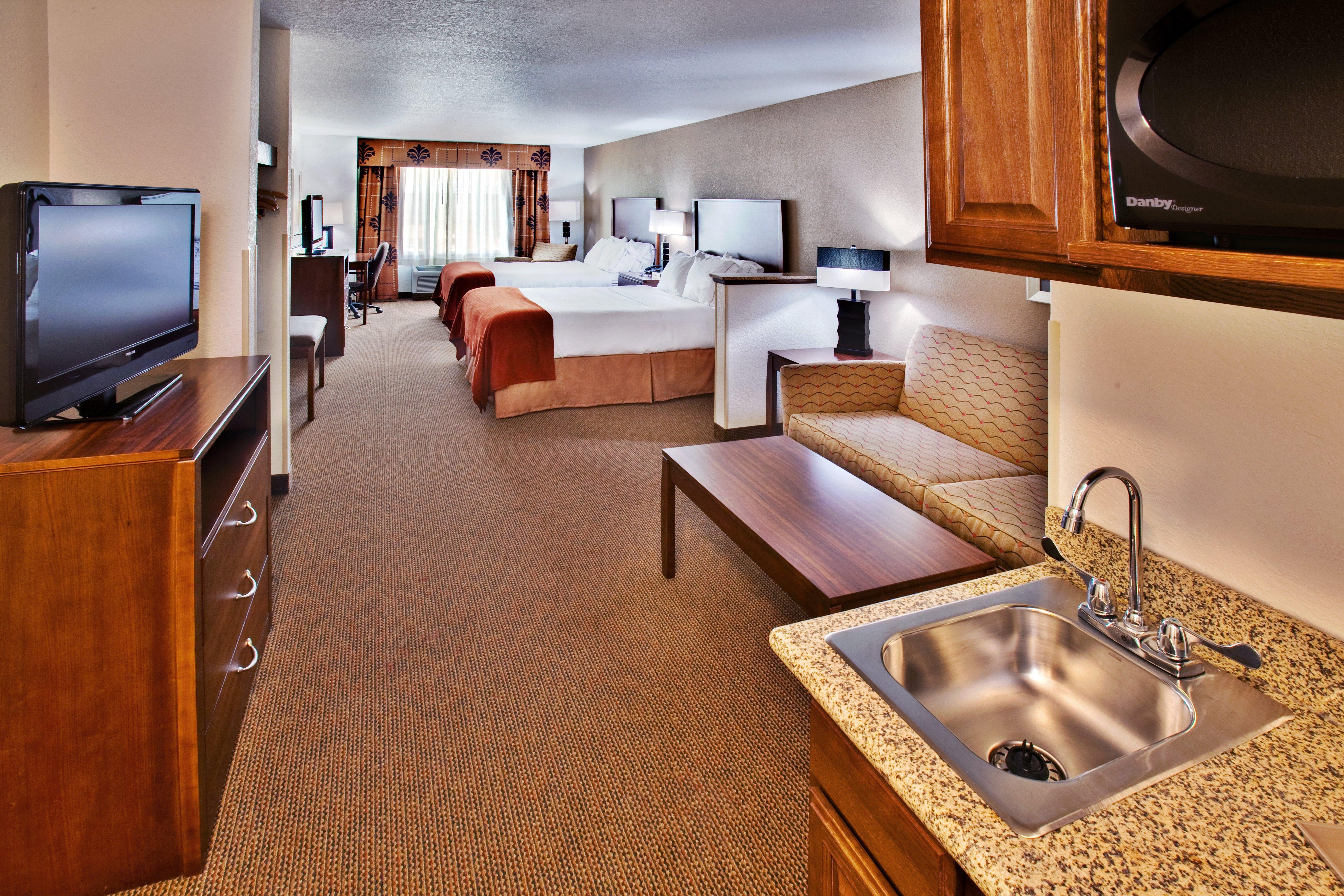 Holiday Inn Express Hotel & Suites - Dubuque West By Ihg Dış mekan fotoğraf